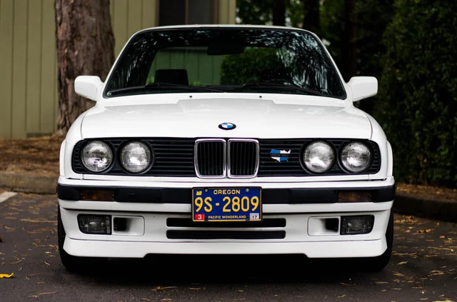 BMW E30